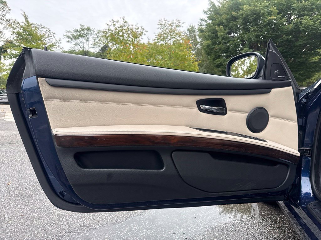 Used 2013 BMW 328i Convertible RWD image 19