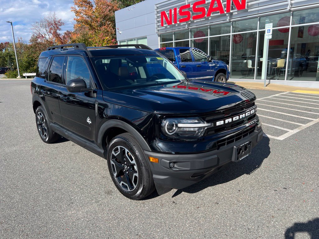 Used 2023 Ford Bronco Sport Outer Banks w/ Tech Package AWD/4WD image 1