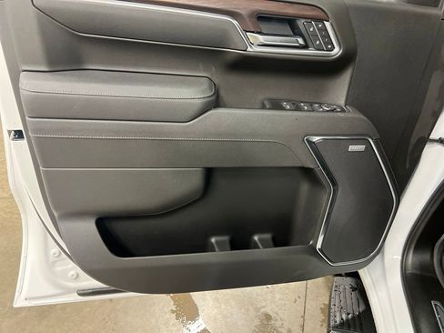 New 2026 GMC Sierra 1500 SLT w/ SLT Premium Plus Package AWD/4WD image 15