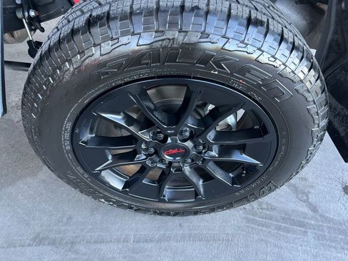 Used 2025 Toyota Tundra SR5 AWD/4WD image 27