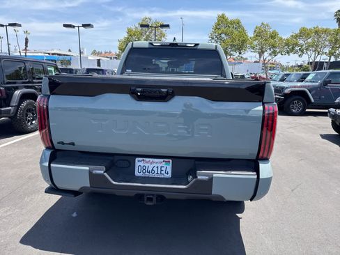 Used 2025 Toyota Tundra Platinum w/ TRD Off-Road Package AWD/4WD image 16