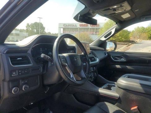 Used 2024 Chevrolet Suburban RST RWD image 15