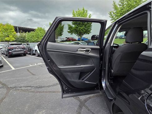 Certified 2026 Kia Sportage LX FWD image 26
