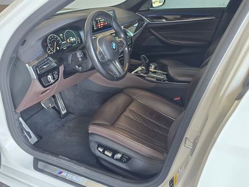 Used 2019 BMW M550i xDrive w/ Premium Package image 15