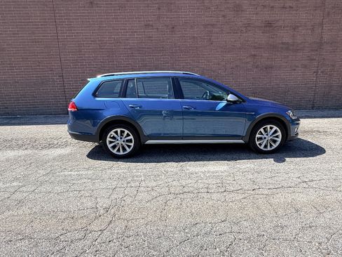 Used 2019 Volkswagen Golf Alltrack SE AWD/4WD image 6