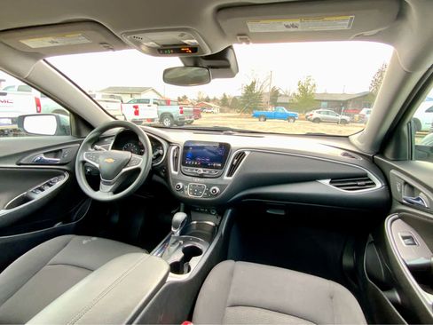 Used 2023 Chevrolet Malibu LT image 34