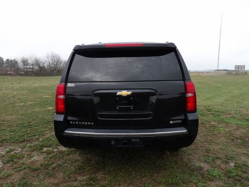 Used 2018 Chevrolet Suburban Premier AWD/4WD image 7