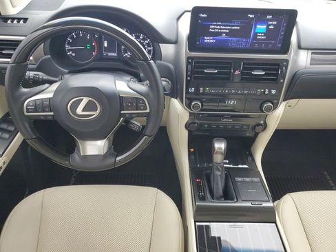 Used 2023 Lexus GX 460 Premium w/ Premium Package AWD/4WD image 15