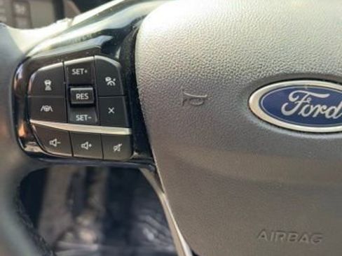 Certified 2022 Ford Escape SE w/ SE Sport Appearance Package AWD/4WD image 9