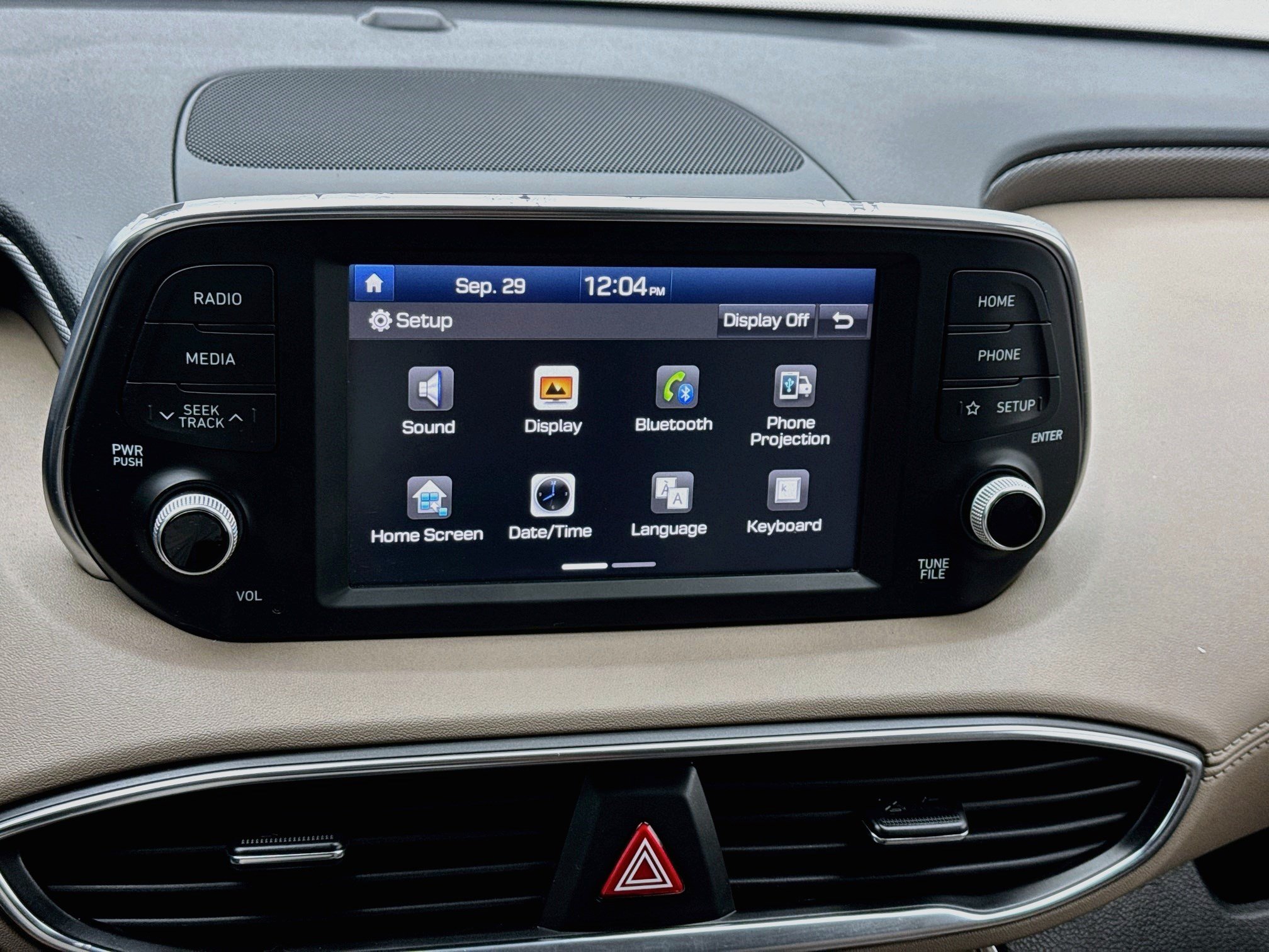 Used 2019 Hyundai Santa Fe SE FWD image 9