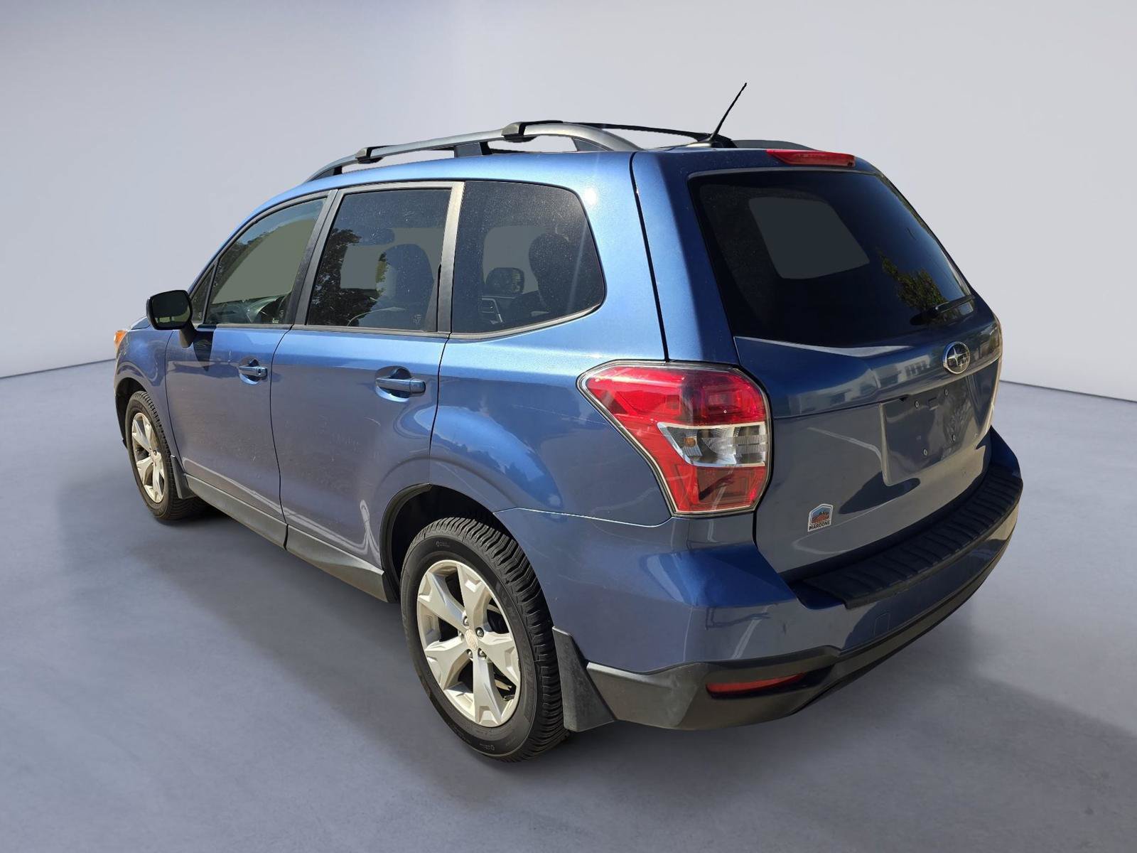 Used 2015 Subaru Forester 2.5i Premium AWD/4WD image 3