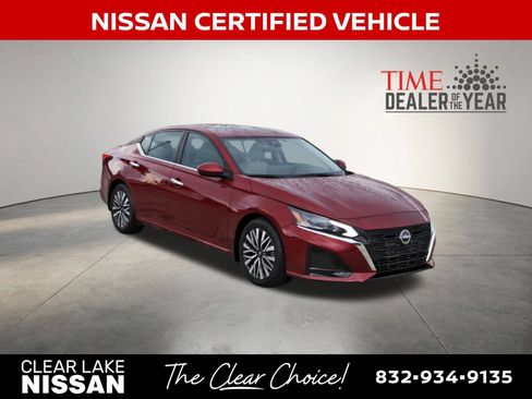 Certified 2024 Nissan Altima 2.5 SV w/ SV Premium Package FWD image 10