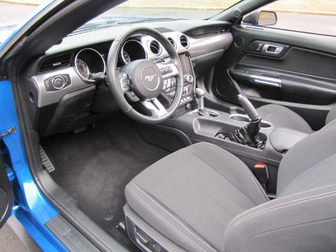 Used 2020 Ford Mustang Convertible w/ Equipment Group 101A image 22