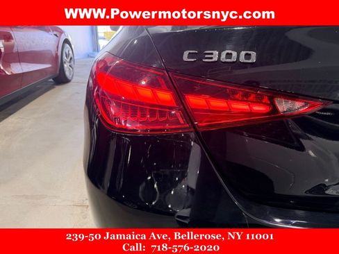 Used 2022 Mercedes-Benz C 300 4MATIC Sedan w/ Pinnacle Trim Package image 10