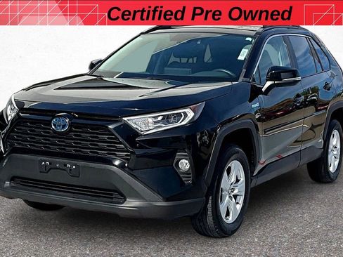 Used 2021 Toyota RAV4 XLE w/ Convenience Package AWD/4WD image 5