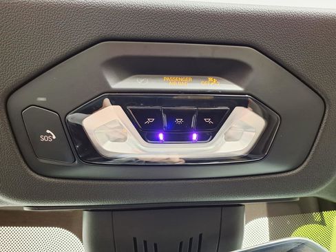 Used 2022 BMW 840i xDrive Convertible w/ Comfort Seating Package image 22