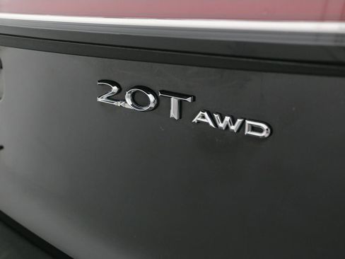 Used 2020 Lincoln Nautilus Reserve w/ Equipment Group 201A image 11