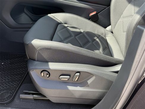 New 2026 Volkswagen Atlas SE image 13