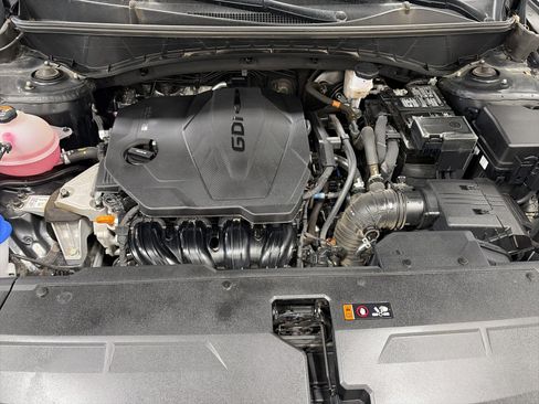 Certified 2025 Hyundai Tucson SEL AWD/4WD image 10