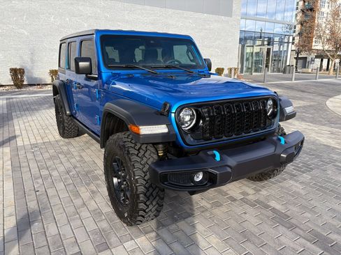 Used 2024 Jeep Wrangler Willys image 5