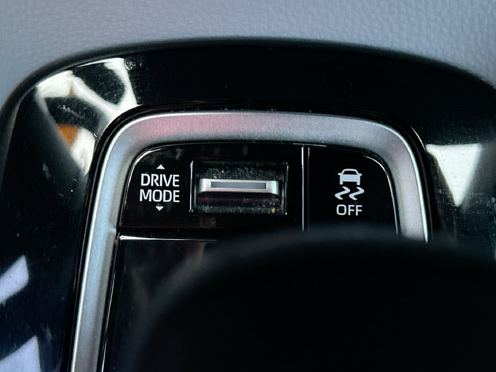 Used 2024 Toyota Corolla SE FWD image 33