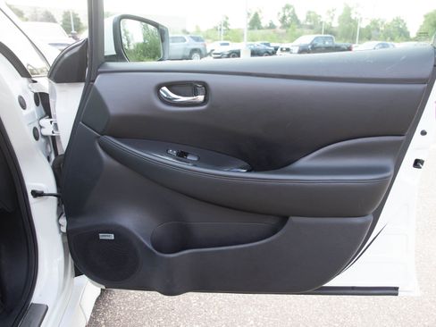 Used 2020 Nissan Leaf SL Plus FWD image 11