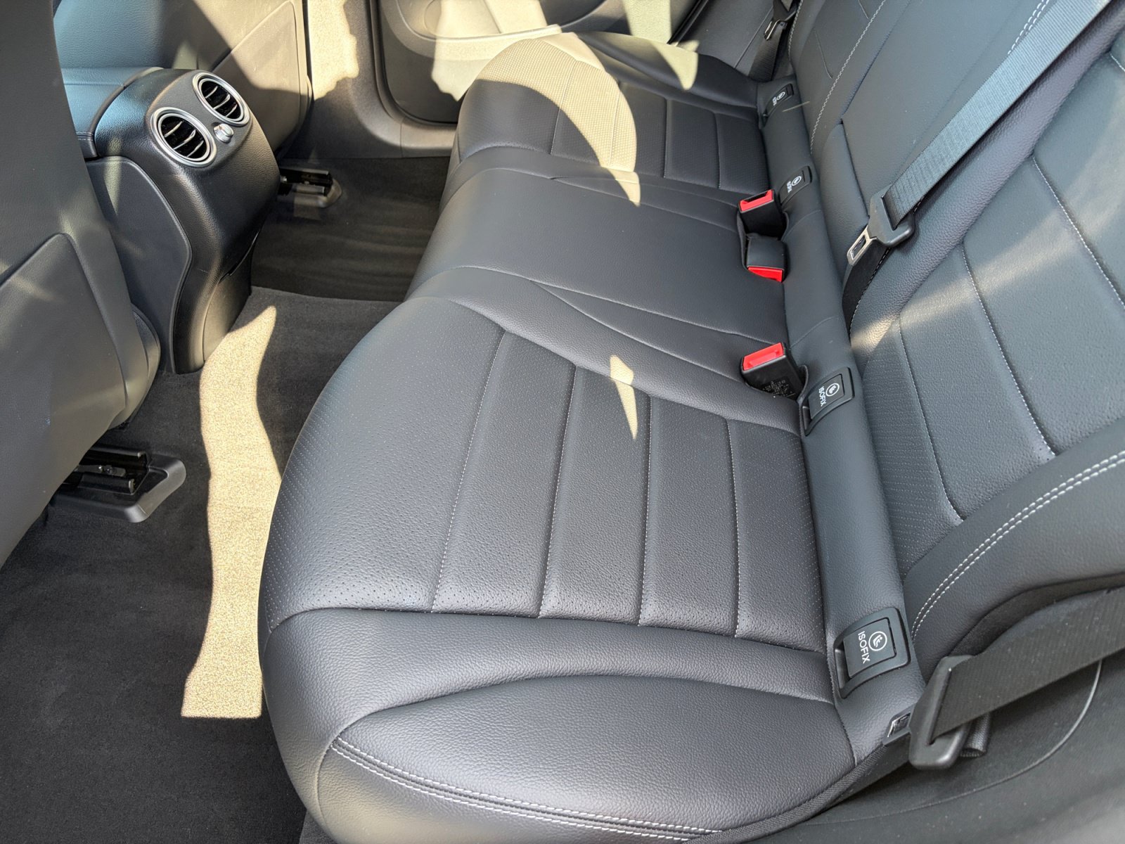 Used 2021 Mercedes-Benz GLC 300 4MATIC image 17