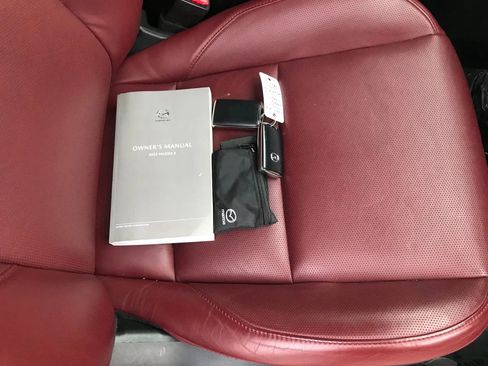 Used 2022 MAZDA MAZDA3 s image 50