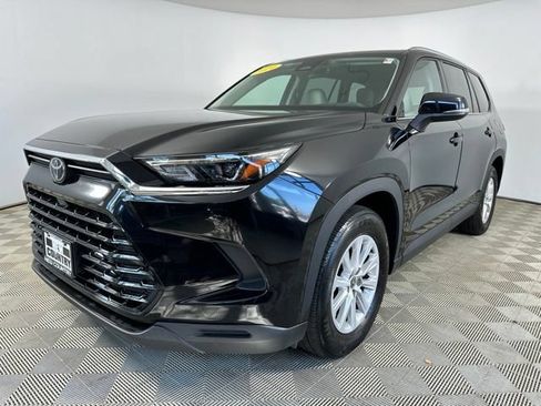 Used 2024 Toyota Grand Highlander AWD image 9