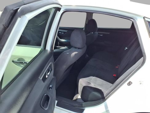 Used 2014 Nissan Altima 2.5 S FWD image 18