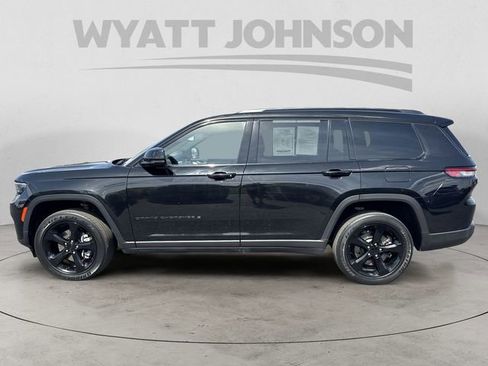 Used 2023 Jeep Grand Cherokee L Laredo image 2