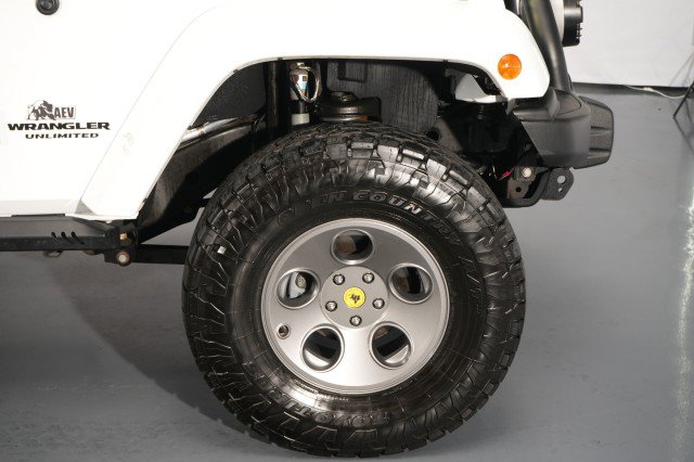 Used 2014 Jeep Wrangler Unlimited Rubicon w/ Connectivity Group AWD/4WD image 55