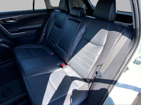 Used 2022 Toyota RAV4 XLE Premium FWD image 20