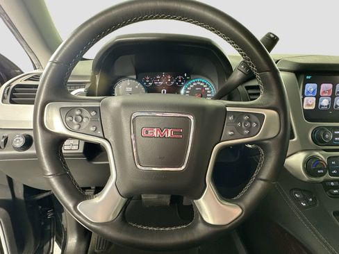 Used 2017 GMC Yukon SLT w/ Open Road Package image 12