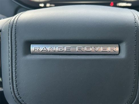 Used 2023 Land Rover Range Rover SE image 42