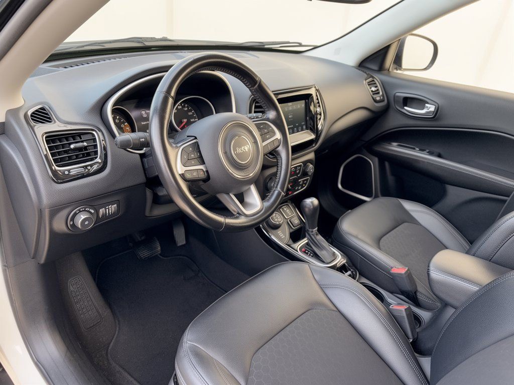 Used 2021 Jeep Compass Latitude AWD/4WD image 4
