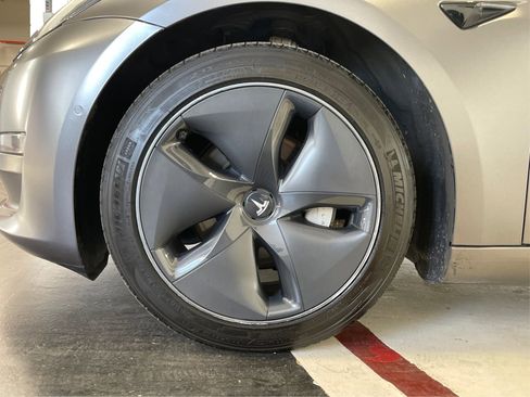 Used 2019 Tesla Model 3 Long Range AWD/4WD image 13