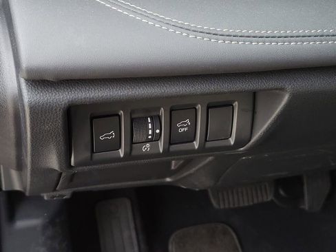 Certified 2025 Subaru Outback Limited XT image 23