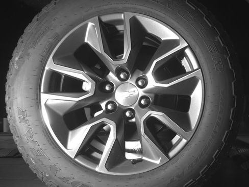 Used 2023 Chevrolet Silverado 1500 LT AWD/4WD image 16