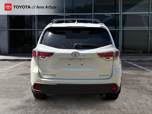 Used 2015 Toyota Highlander XLE image 4