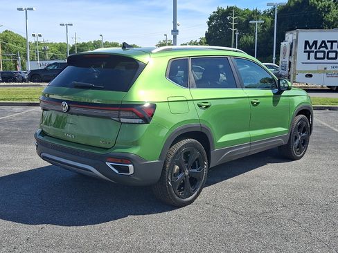 New 2026 Volkswagen Taos SEL AWD/4WD image 5