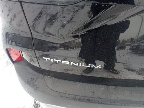 Used 2022 Ford Escape Titanium image 92