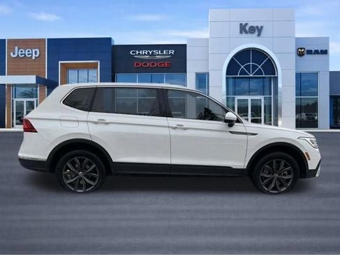 Used 2022 Volkswagen Tiguan SE image 7