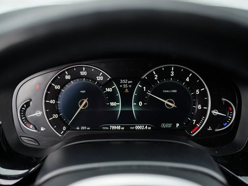 Used 2019 BMW 540i xDrive w/ M Sport Package image 26