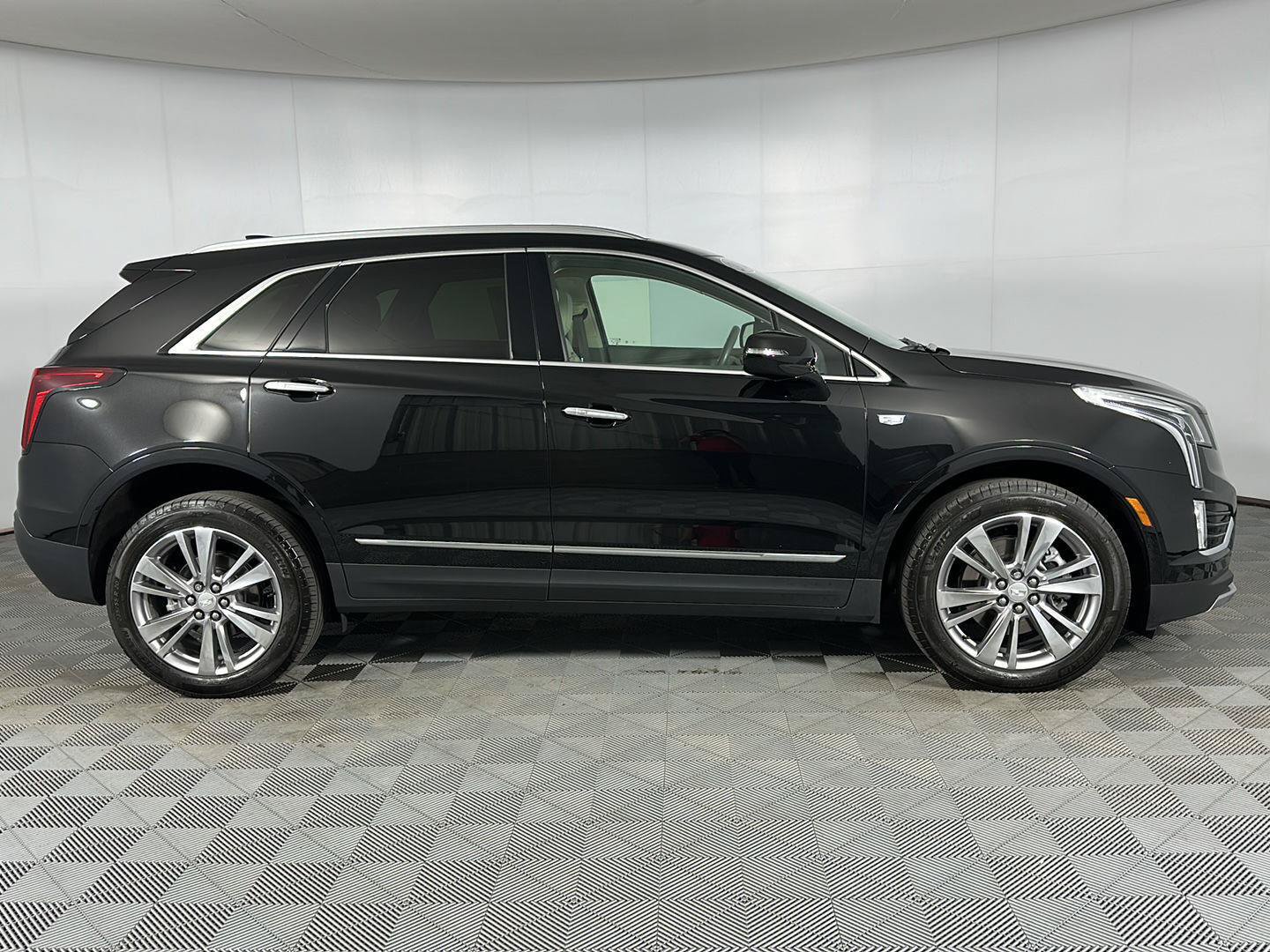 Used 2024 Cadillac XT5 Premium Luxury AWD/4WD image 26