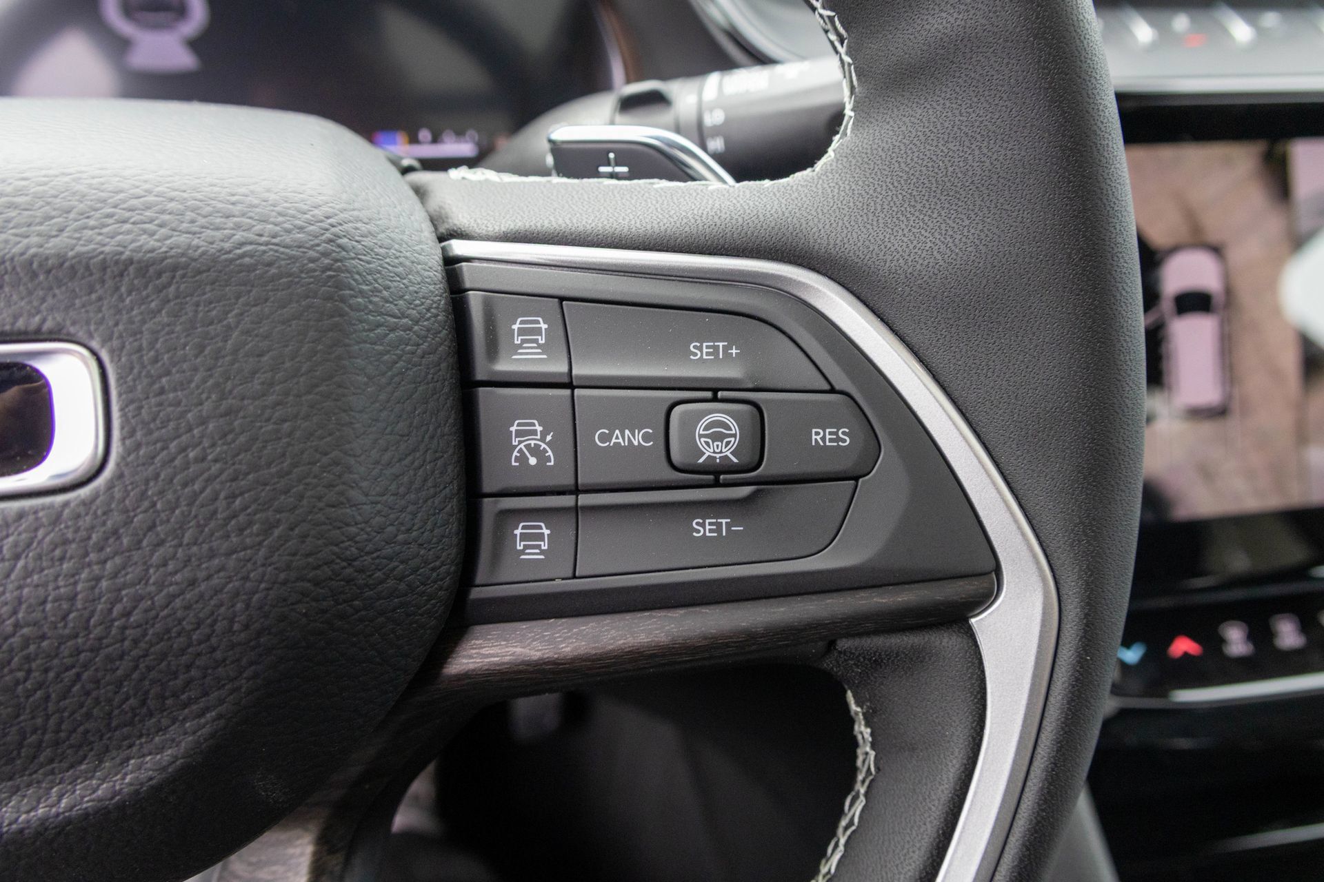 New 2026 Jeep Grand Cherokee Limited AWD/4WD image 30