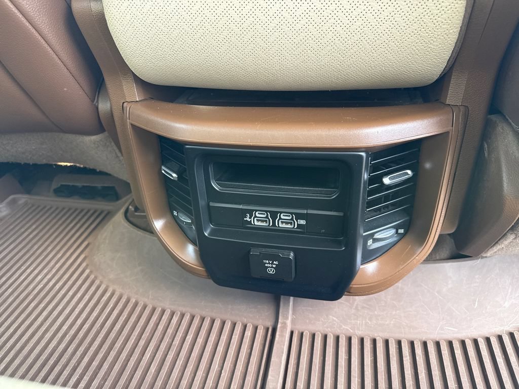 Used 2020 RAM 1500 Laramie AWD/4WD image 16