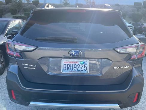 Used 2020 Subaru Outback Limited AWD/4WD image 9