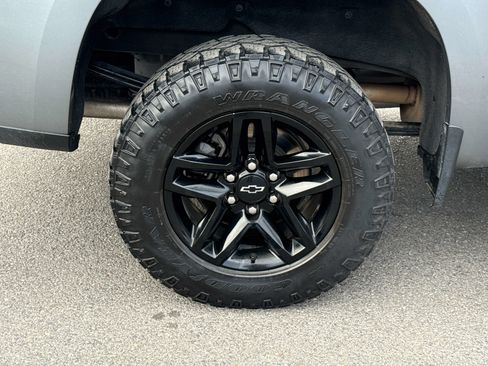 Used 2022 Chevrolet Silverado 1500 LT Trail Boss w/ Convenience Package II image 7