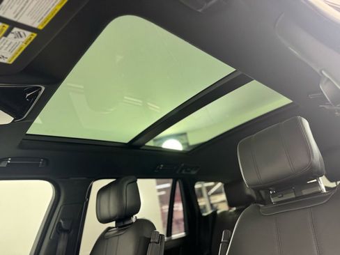 Used 2020 Land Rover Range Rover Long Wheelbase HSE image 28